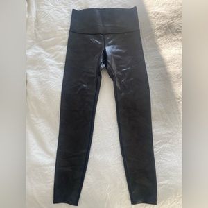 Knix X Birds Papaya Leggings